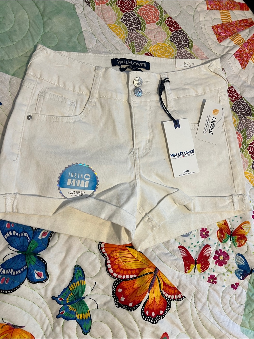 Wallflower White High-Rise Cuffed Denim Shorts